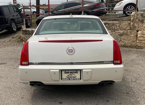 2010 Cadillac DTS Premium