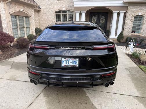 Black 2021 Lamborghini Urus Base AWD 4dr SUV