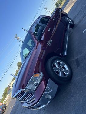 Delmonico Red Pearlcoat 2017 RAM 1500 Big Horn