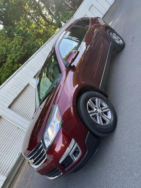 Siren Red Tintcoat 2017 Chevrolet Traverse 2LT