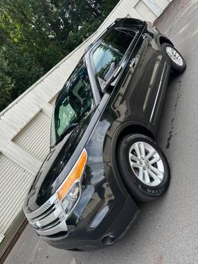 Tuxedo Black Metallic 2014 Ford Explorer XLT