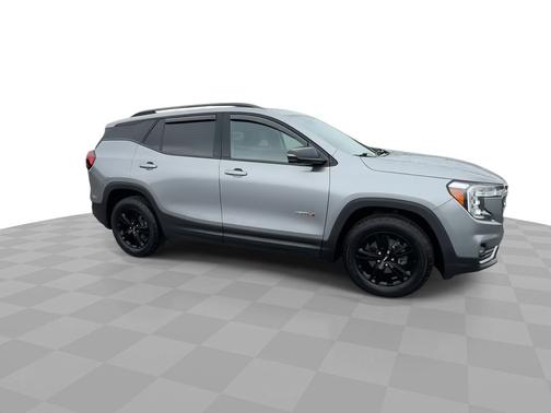 Sterling Metallic 2024 GMC Terrain AT4