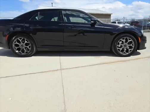 2018 Chrysler 300 S