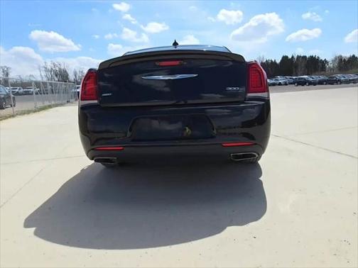 2018 Chrysler 300 S