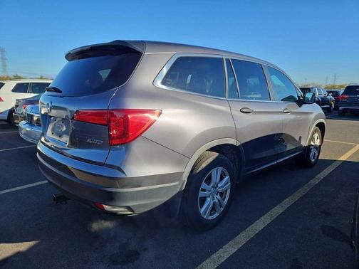 2016 Honda Pilot LX
