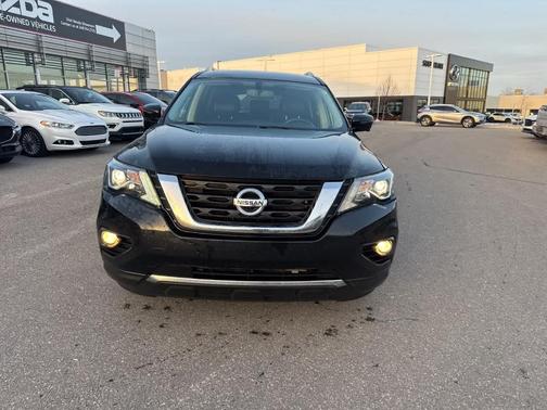 2018 Nissan Pathfinder SL