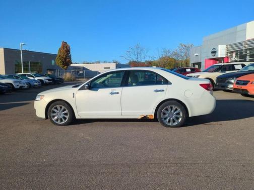 2012 Lincoln MKZ Base