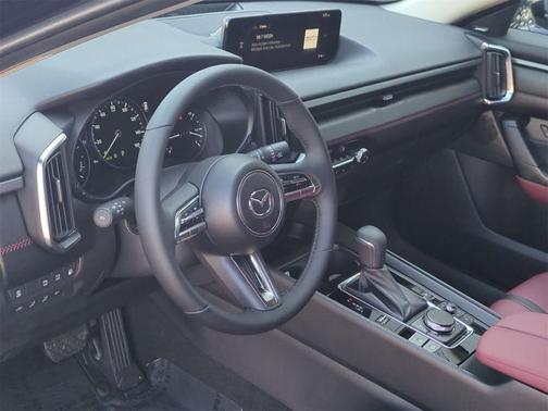 2026 Mazda CX-50 Premium Plus