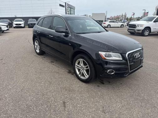 Black 2016 Audi Q5 3.0T Premium Plus