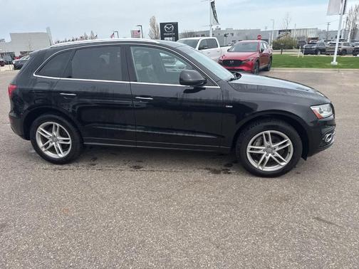 Black 2016 Audi Q5 3.0T Premium Plus