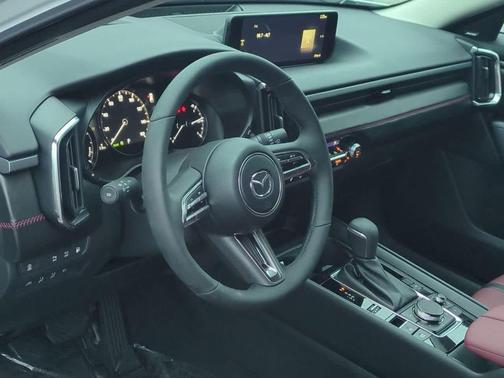 2026 Mazda CX-50 Premium Plus