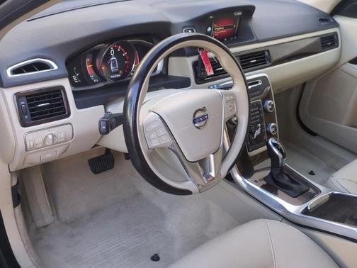 2016 Volvo XC70 T5 Premier
