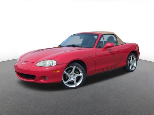 Red 2001 Mazda MX-5 Miata