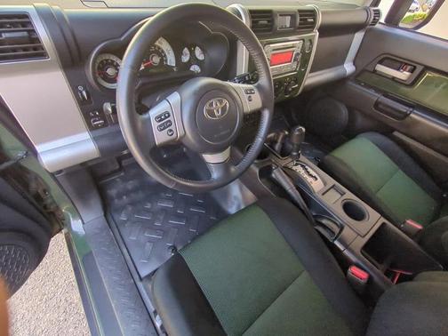 2011 Toyota FJ Cruiser Base