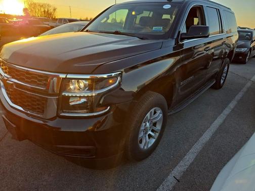 2017 Chevrolet Suburban LS