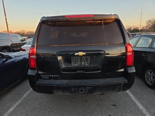 2017 Chevrolet Suburban LS