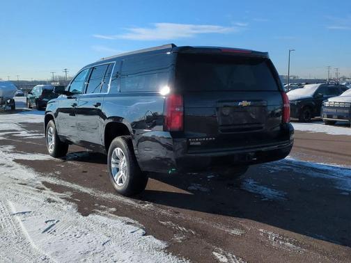 2017 Chevrolet Suburban LS