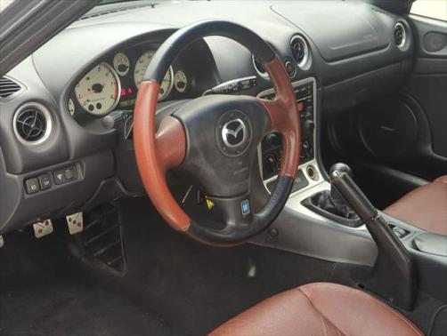 2002 Mazda MX-5 Miata