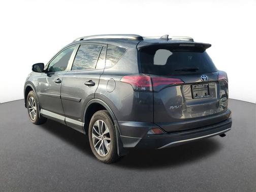 2018 Toyota RAV4 Hybrid XLE