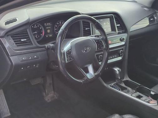 2019 Hyundai SONATA Limited