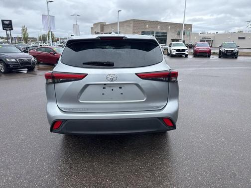 Celestial Silver Metallic 2020 Toyota Highlander L