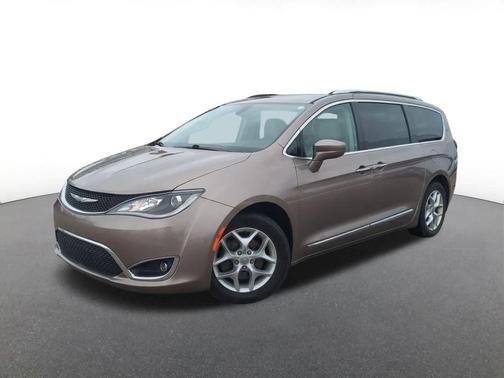 2018 Chrysler Pacifica Touring-L Plus