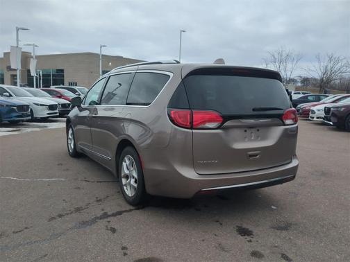 2018 Chrysler Pacifica Touring-L Plus