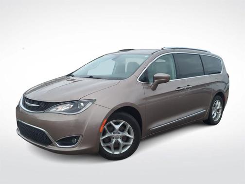 2018 Chrysler Pacifica Touring-L Plus