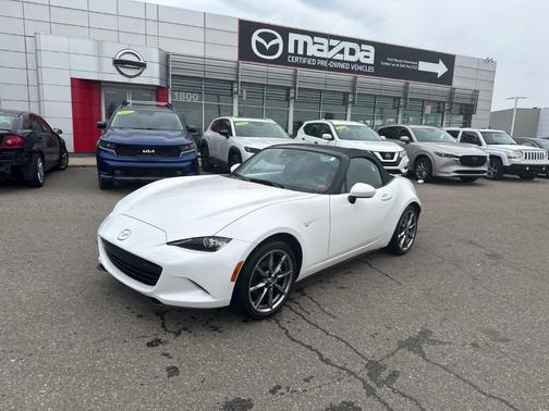 Snowflake White Pearl 2023 Mazda MX-5 Miata Grand Touring