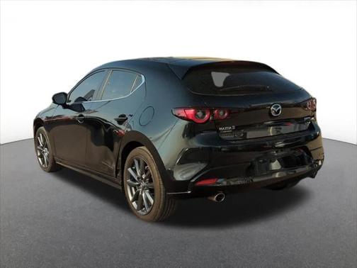 2022 Mazda Mazda3 FWD w/Preferred Package
