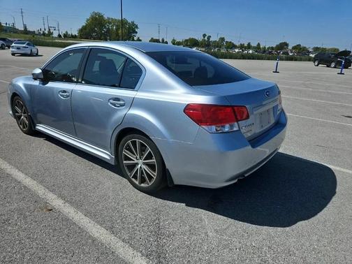 2013 Subaru Legacy 2.5i Sport