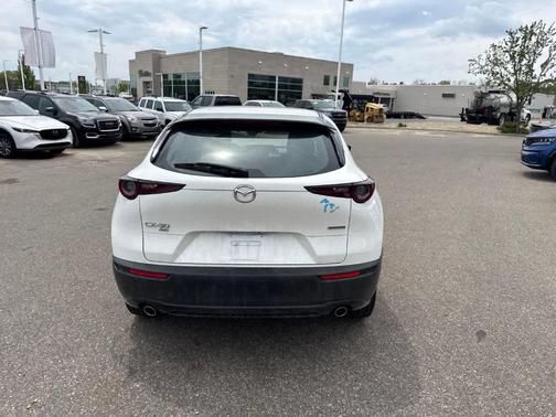 Snowflake White Pearl 2022 Mazda CX-30 2.5 S