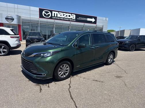 Cypress 2021 Toyota Sienna XLE