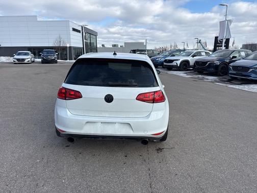 2017 Volkswagen Golf GTI Sport 4-Door