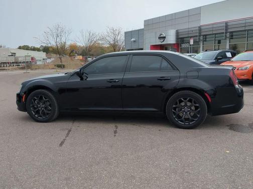 2019 Chrysler 300 S