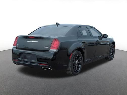 2019 Chrysler 300 S