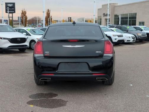 2019 Chrysler 300 S