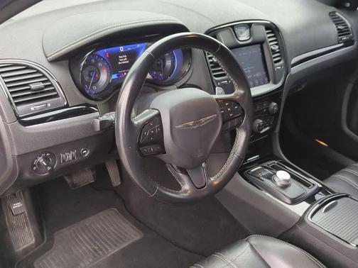 2019 Chrysler 300 S