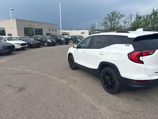 Summit White 2019 GMC Terrain SLE