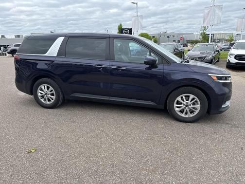 Deep Chroma Blue 2023 Kia Carnival LX