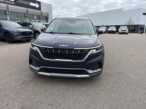Deep Chroma Blue 2023 Kia Carnival LX