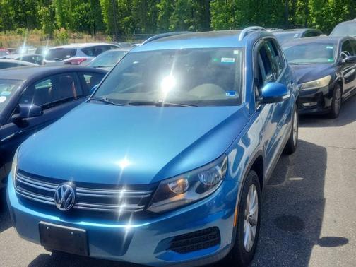 Pacific Blue 2017 Volkswagen Tiguan 2.0T Wolfsburg Edition