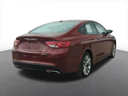 2015 Chrysler 200 S