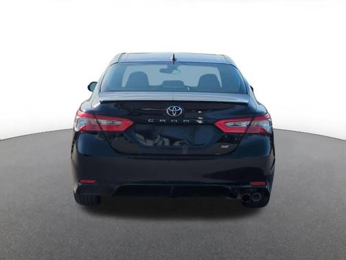 Midnight Black Metallic 2019 Toyota Camry SE