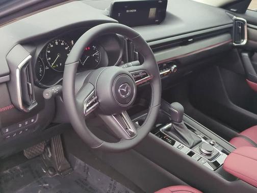 2026 Mazda CX-50 Premium Plus