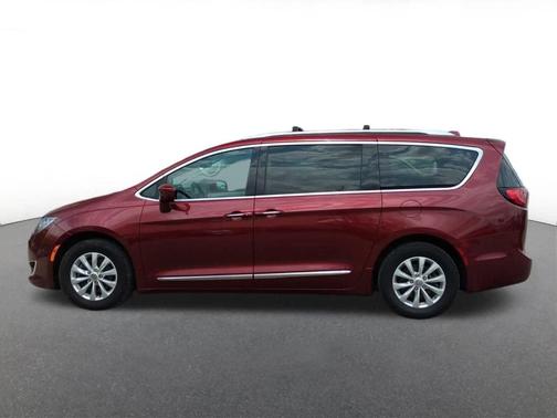 2018 Chrysler Pacifica Touring-L Plus