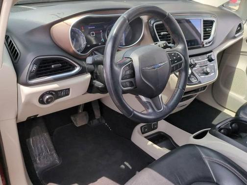 2018 Chrysler Pacifica Touring-L Plus