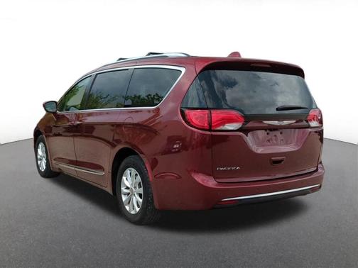 2018 Chrysler Pacifica Touring-L Plus