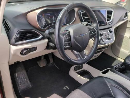 2018 Chrysler Pacifica Touring-L Plus