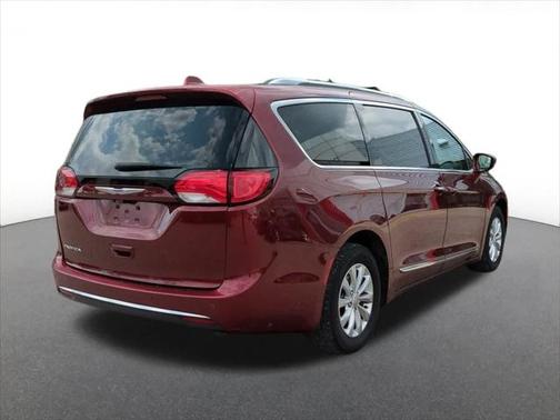2018 Chrysler Pacifica Touring-L Plus
